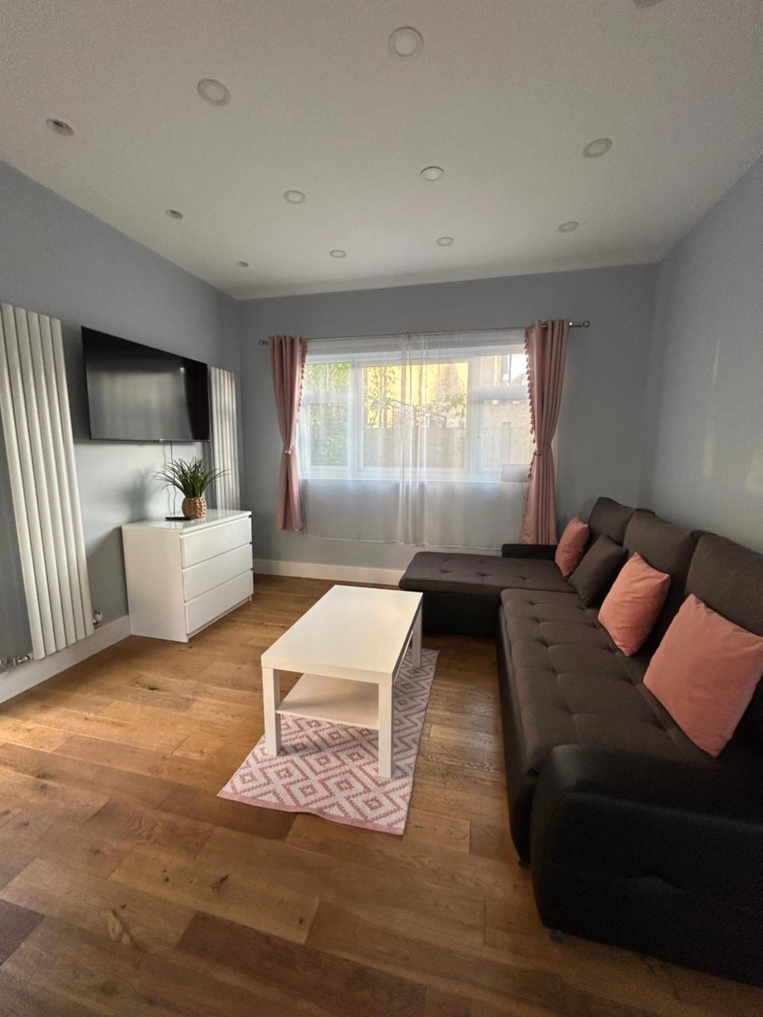 Dana'S Bungalow ホーリー エクステリア 写真